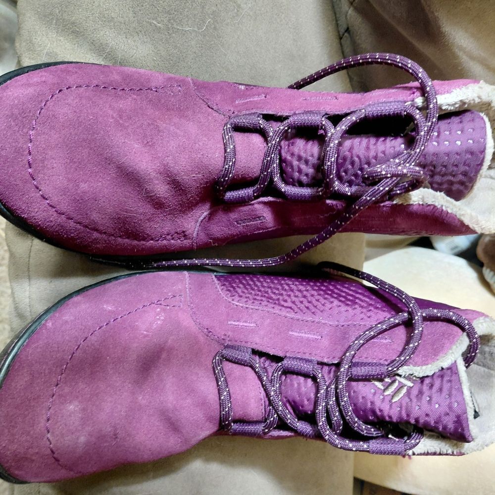 Columbia NWOT Purple Lace Up, Faux FUR LINED, Women's Boots